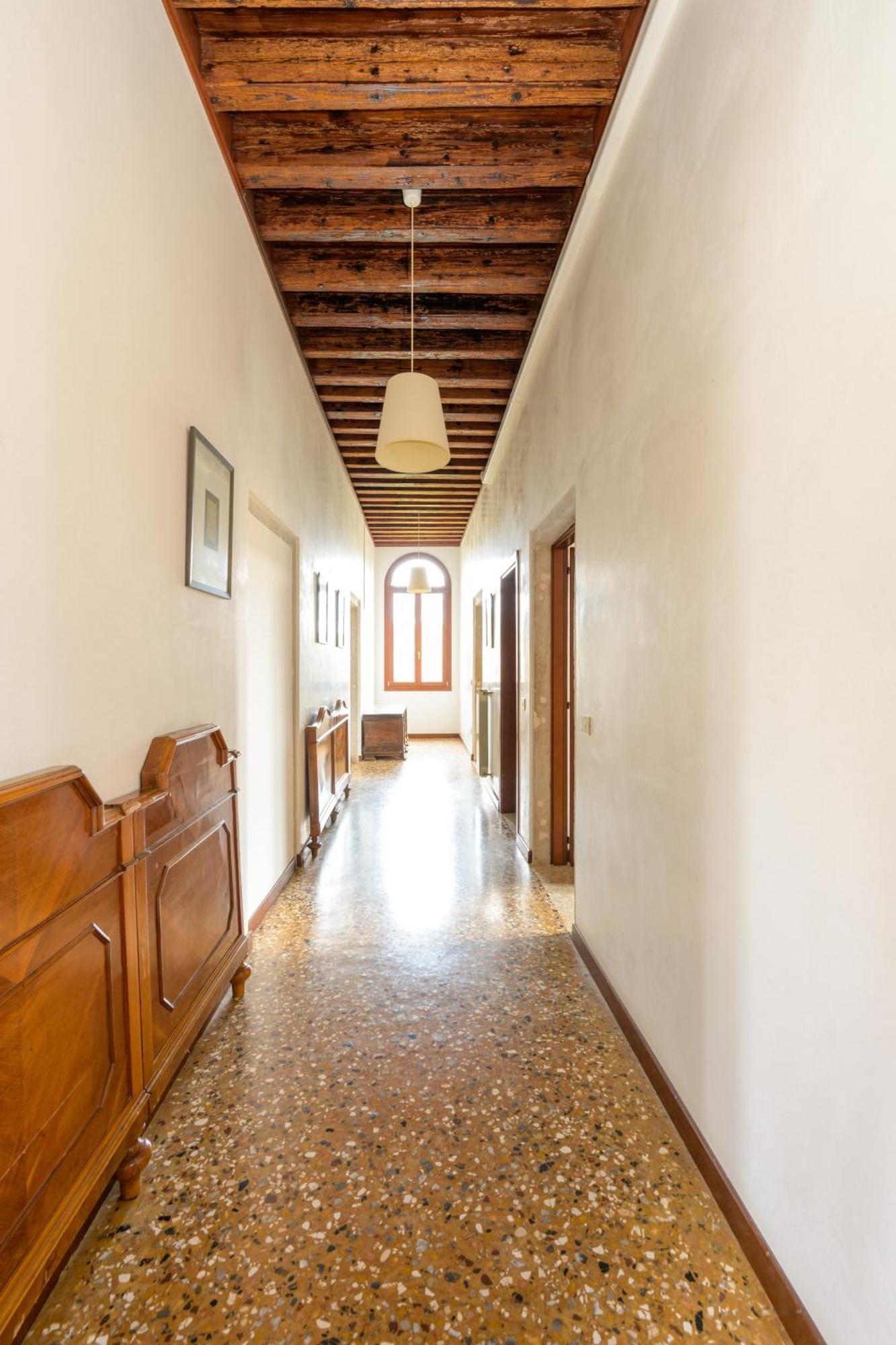 San Trovaso Apartment Venesia Bagian luar foto