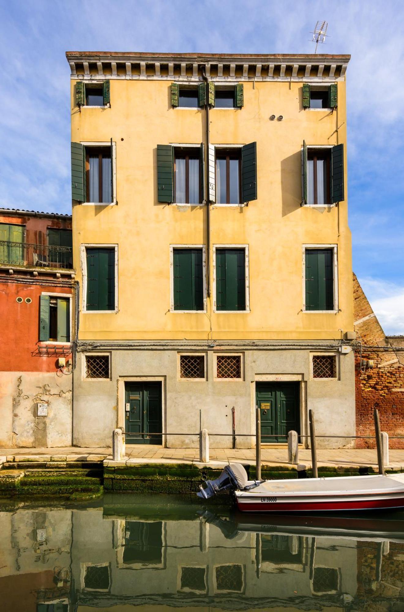 San Trovaso Apartment Venesia Bagian luar foto
